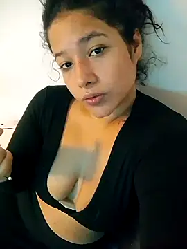 Snapshot of Stephy_ chatting on October 26, 2025, 12:11 am Stephy  online show from October 26, 2025, 12:11 am