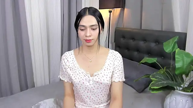 joyfulmartinaa online show from May 25, 2026, 5:00 pm