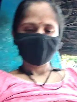 Hot-ilaiy online show from October 6, 2025, 11:55 am