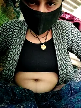 Hot-ilaiy online show from December 21, 2025, 6:48 am