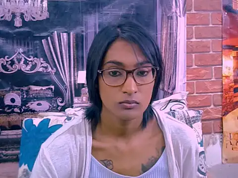 Snapshot of IndianRebel4u2Luv chatting on July 17, 2026, 11:02 pm IndianRebel4u2Luv online show from July 17, 2026, 11:02 pm