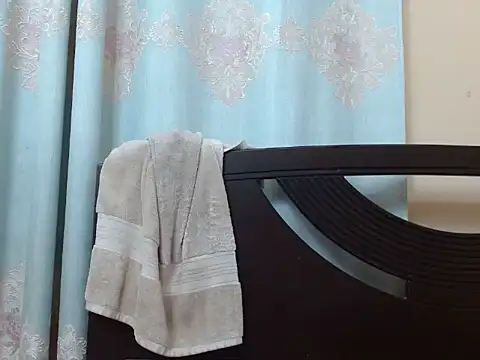 Snapshot of smallcuute chatting on September 16, 2025, 9:49 pm smallcuute online show from September 16, 2025, 9:49 pm