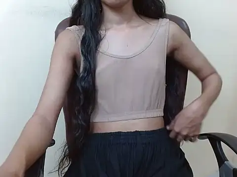 Snapshot of smallcuute chatting on October 1, 2025, 6:45 pm smallcuute online show from October 1, 2025, 6:45 pm