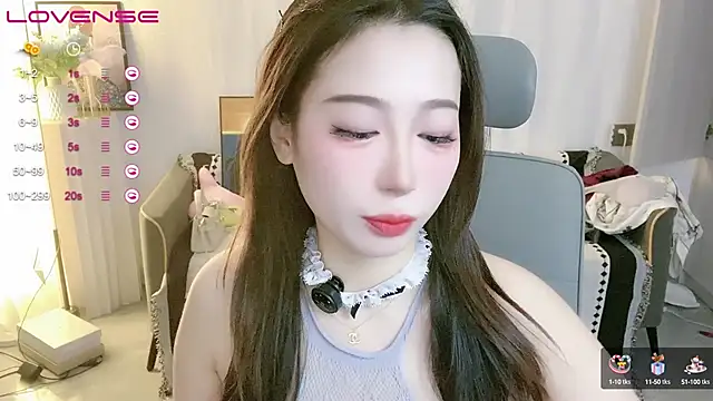 A SR 001 online show from October 6, 2025, 1:12 pm