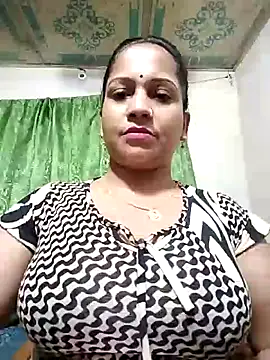 Snapshot of Payel_50 chatting on July 5, 2026, 3:52 pm Payel 50 online show from July 5, 2026, 3:52 pm