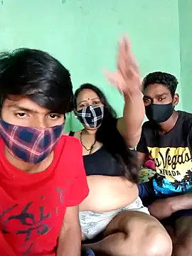 LoveOnStream online show from October 22, 2025, 8:47 am