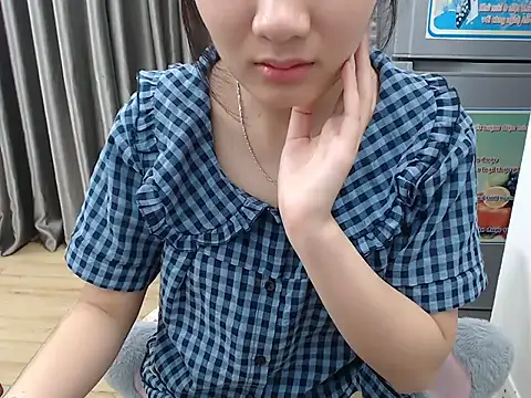 Lamoon 2k online show from June 8, 2026, 12:49 pm