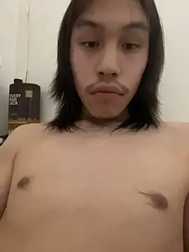 Snapshot of heytherepeoples717 chatting on October 29, 2025, 3:38 am heytherepeoples717 online show from October 29, 2025, 3:38 am