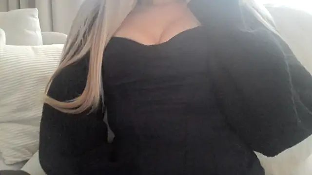 izabellaxoxo online show from November 20, 2025, 2:40 pm