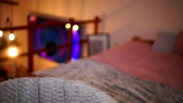 Emilyvanroessel online show from January 17, 2026, 8:51 am