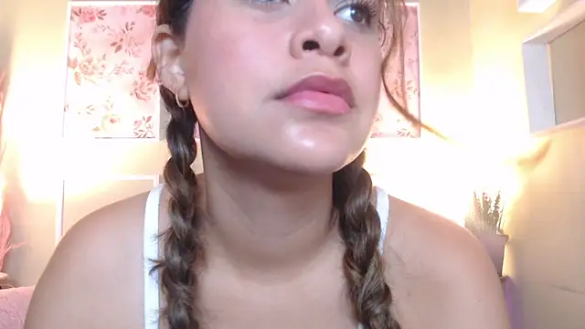 Snapshot of CurlyDani chatting on February 22, 2026, 2:47 am CurlyDani online show from February 22, 2026, 2:47 am