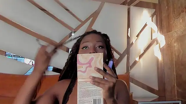 Snapshot of AbbieCyruz chatting on November 6, 2025, 12:31 pm AbbieCyruz online show from November 6, 2025, 12:31 pm