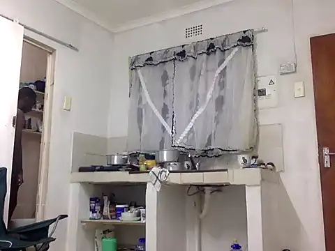 Snapshot of CandyNaynay chatting on February 6, 2026, 5:09 pm CandyNaynay online show from February 6, 2026, 5:09 pm