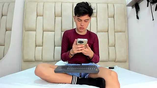 Felipe Cold online show from November 11, 2025, 2:39 am