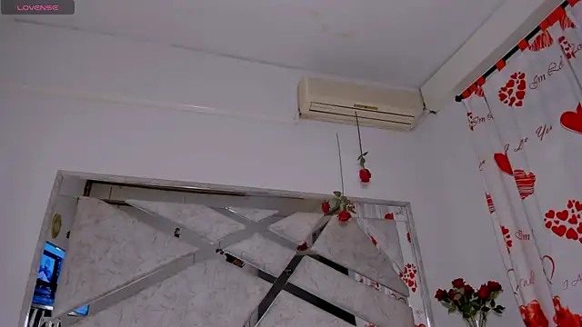 Snapshot of ThiccyLexxy chatting on September 30, 2025, 4:13 pm ThiccyLexxy online show from September 30, 2025, 4:13 pm