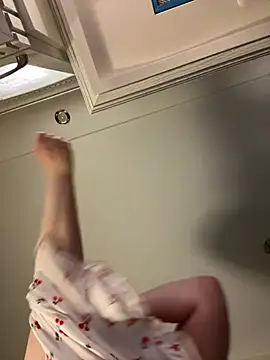 DeniMilkyyyyy online show from March 31, 2026, 5:15 pm