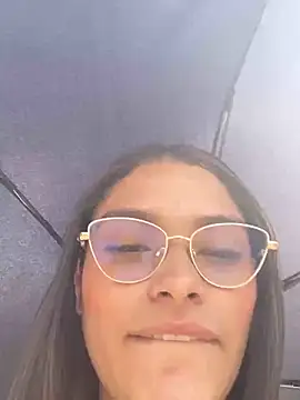 Hannacooper3 online show from November 17, 2025, 7:51 pm