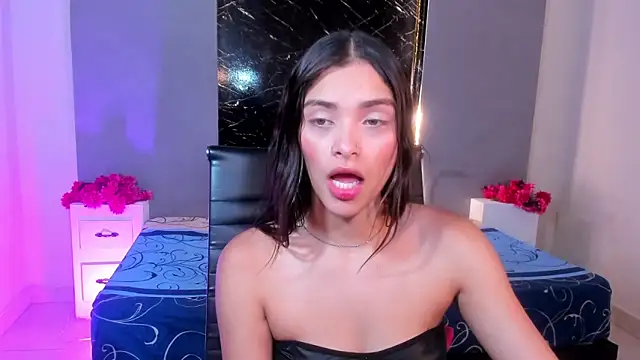 Snapshot of Hannacooper3 chatting on September 23, 2025, 7:32 pm Hannacooper3 online show from September 23, 2025, 7:32 pm