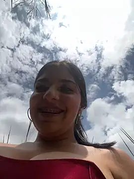 Isaa-Sweet online show from September 25, 2025, 4:46 pm