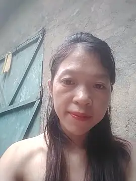 Snapshot of Mina_ti chatting on September 18, 2025, 3:31 am Mina ti online show from September 18, 2025, 3:31 am