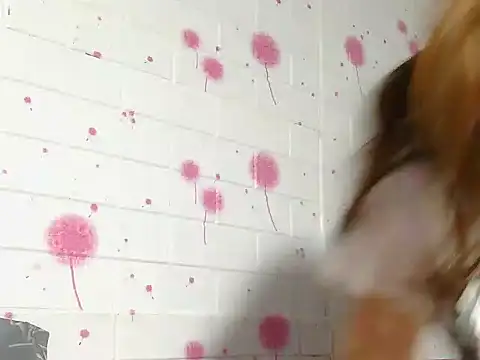 Snapshot of Mina_ti chatting on September 30, 2025, 3:18 pm Mina ti online show from September 30, 2025, 3:18 pm