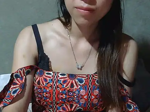 Snapshot of Mina_ti chatting on October 15, 2025, 4:48 pm Mina ti online show from October 15, 2025, 4:48 pm