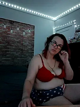 Snapshot of queenpeaches121 chatting on October 13, 2025, 10:28 am queenpeaches121 online show from October 13, 2025, 10:28 am