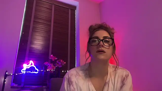 Snapshot of MistresssX chatting on October 7, 2025, 3:02 pm MistresssX online show from October 7, 2025, 3:02 pm