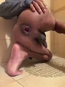 Snapshot of zzlamenos chatting on December 19, 2025, 11:07 pm zzlamenos online show from December 19, 2025, 11:07 pm