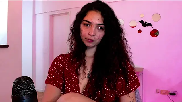 Snapshot of Ariagal chatting on October 16, 2025, 10:51 pm Ariagal online show from October 16, 2025, 10:51 pm