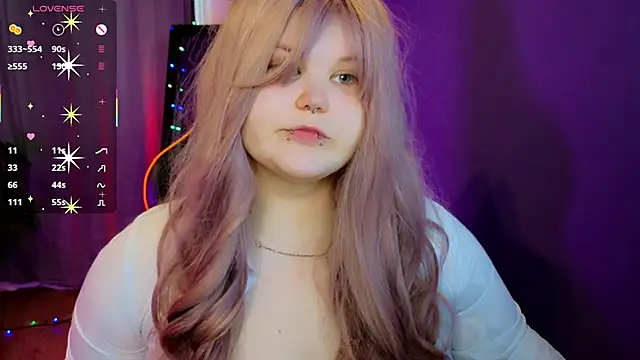 fillisfox  online show from March 14, 2026, 12:55 pm