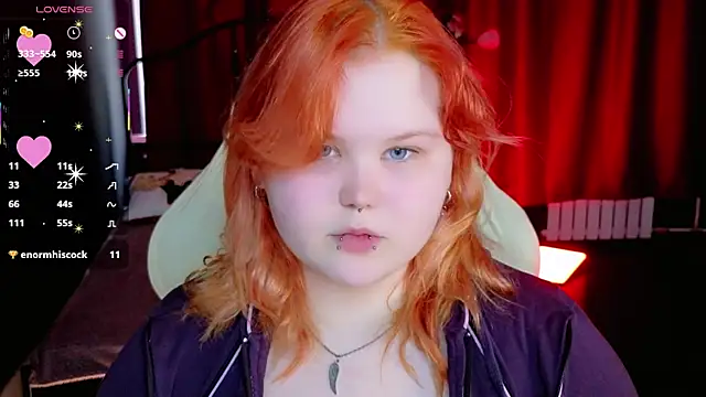 fillisfox  online show from April 18, 2026, 10:17 am