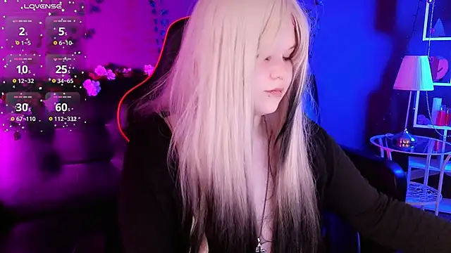 Snapshot of fillisfox_ chatting on September 17, 2025, 3:14 pm fillisfox  online show from September 17, 2025, 3:14 pm