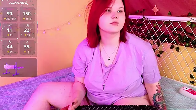 Snapshot of fillisfox_ chatting on October 13, 2025, 4:19 pm fillisfox  online show from October 13, 2025, 4:19 pm