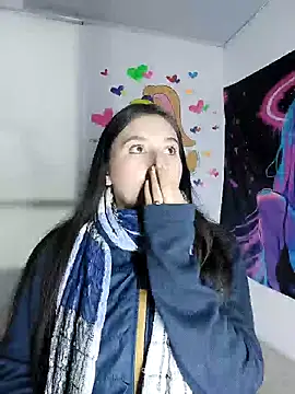 Snapshot of LunaBaby- chatting on September 26, 2025, 11:06 am LunaBaby- online show from September 26, 2025, 11:06 am