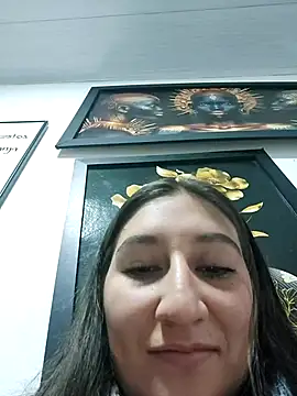 LunaBaby- online show from September 16, 2025, 11:11 am