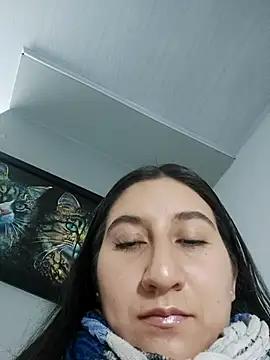 Snapshot of LunaBaby- chatting on September 25, 2025, 11:05 am LunaBaby- online show from September 25, 2025, 11:05 am