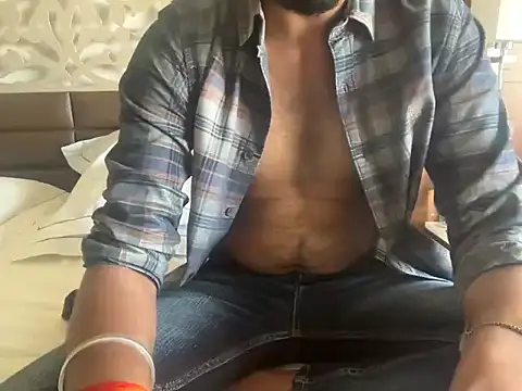 sexyaarsh online show from April 13, 2026, 8:40 am