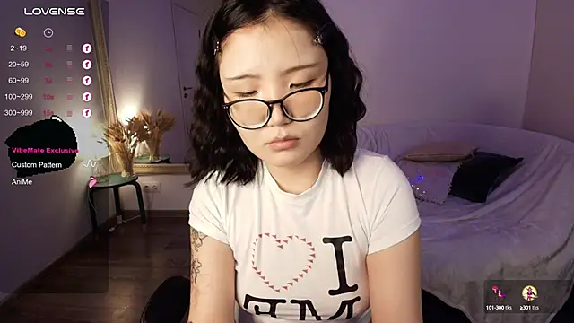Erikawai online show from September 16, 2025, 2:23 am