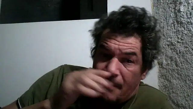 Snapshot of twitshe chatting on October 21, 2025, 10:53 pm twitshe online show from October 21, 2025, 10:53 pm