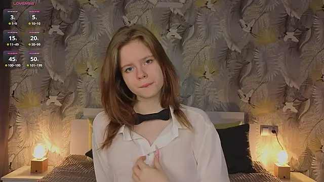 Snapshot of JulietteRain chatting on October 17, 2025, 3:47 pm JulietteRain online show from October 17, 2025, 3:47 pm