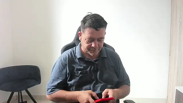 massimo dannger online show from September 17, 2025, 5:26 pm