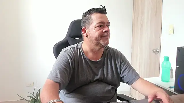 massimo dannger online show from October 14, 2025, 5:46 pm