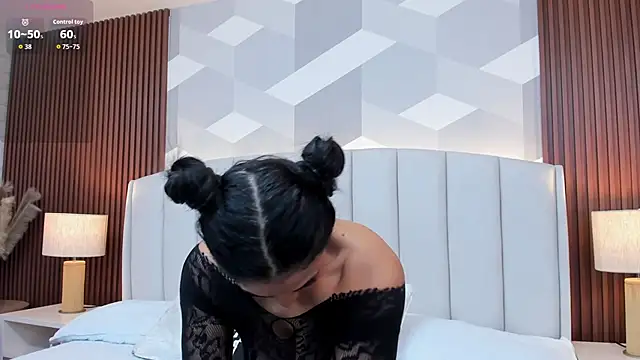 Mommy Naughty online show from September 17, 2025, 11:12 am