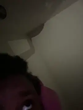 Snapshot of savarro2 chatting on October 25, 2025, 5:28 am savarro2 online show from October 25, 2025, 5:28 am