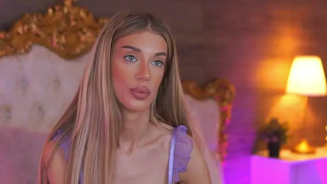 Snapshot of EllieRedd chatting on October 16, 2025, 9:06 am EllieRedd online show from October 16, 2025, 9:06 am