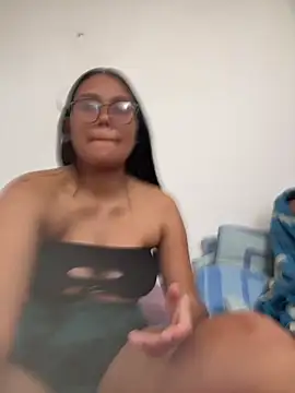 burbuja02 online show from March 3, 2026, 4:25 pm