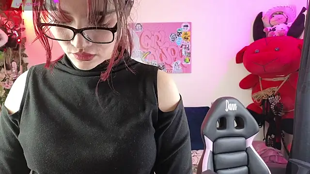 MiaVelvetDoll online show from March 23, 2026, 2:17 pm