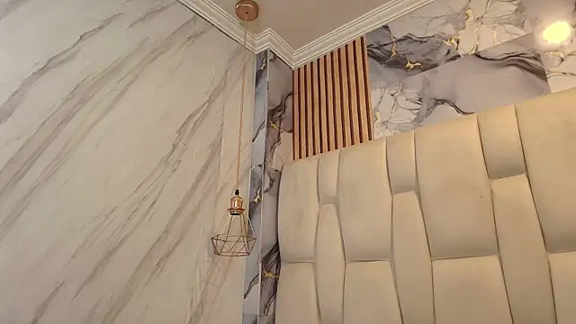 CharlotteSchmidtt online show from October 4, 2025, 12:28 pm