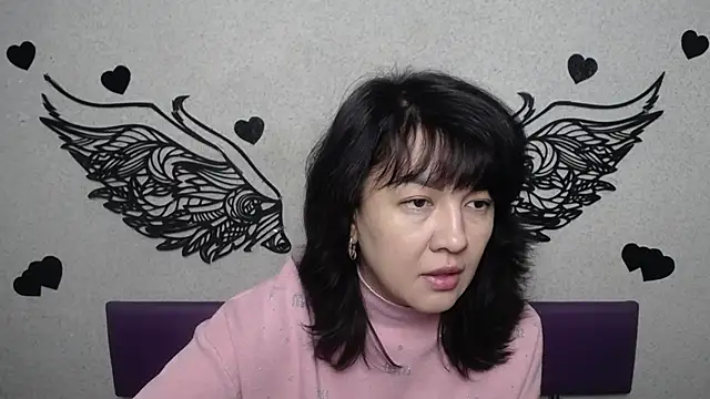 SelenaFly online show from October 15, 2025, 5:06 am